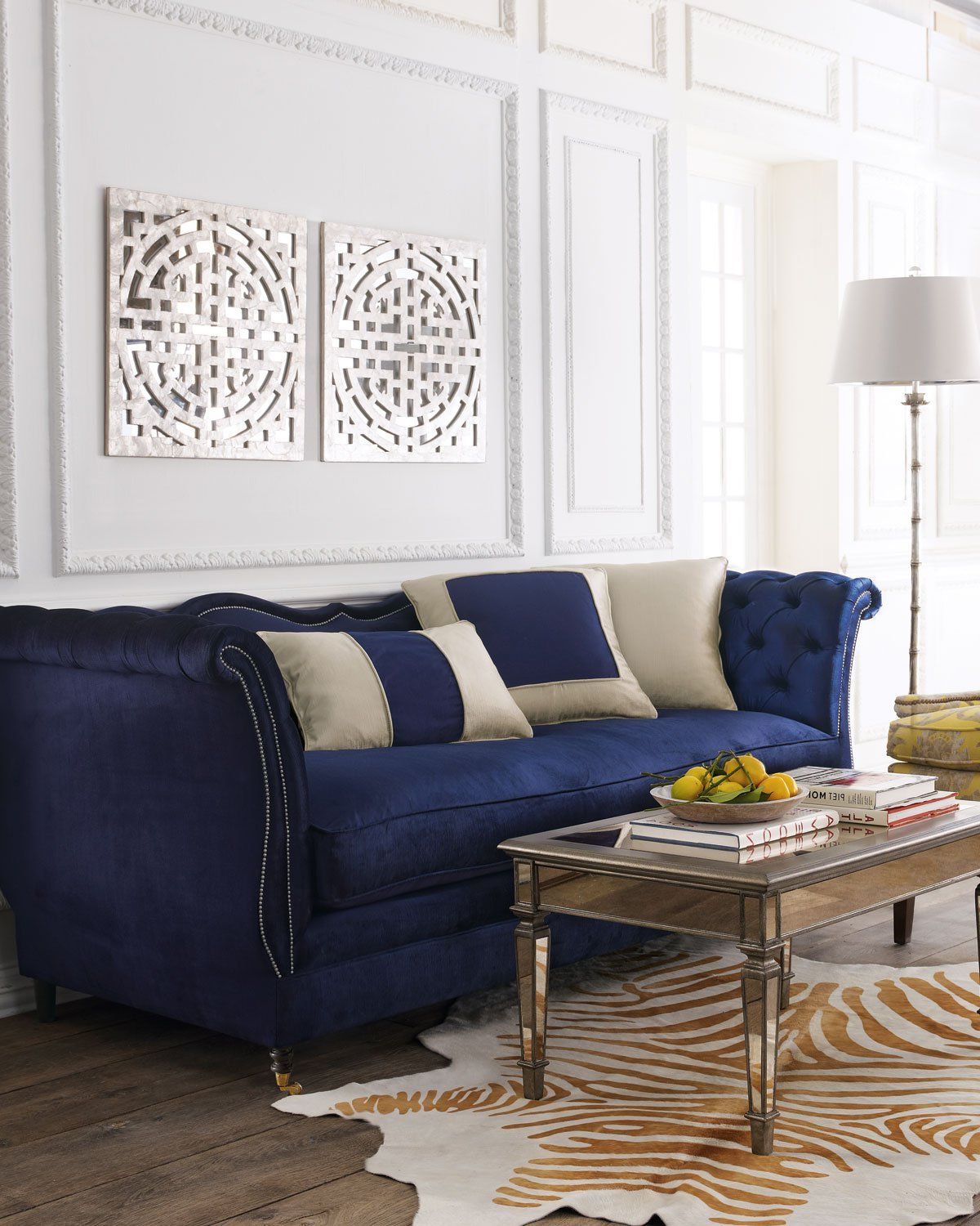 21 Different Style To Decorate Home With Blue Velvet Sofa Pertaining To Sofas In Blue (View 9 of 20)
